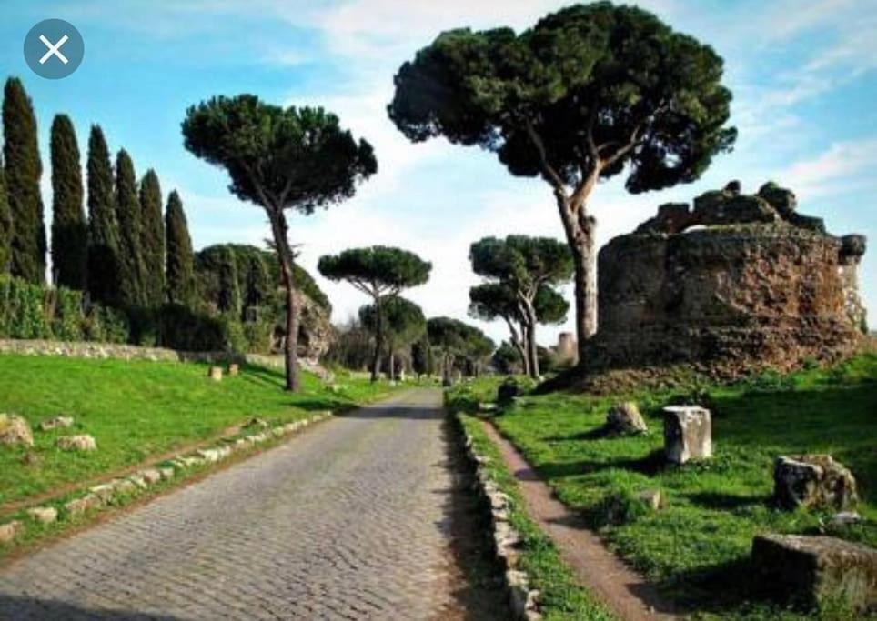 Basilica San Giovanni Appia Antica A Casa Di Amici Rzym Zewnętrze zdjęcie